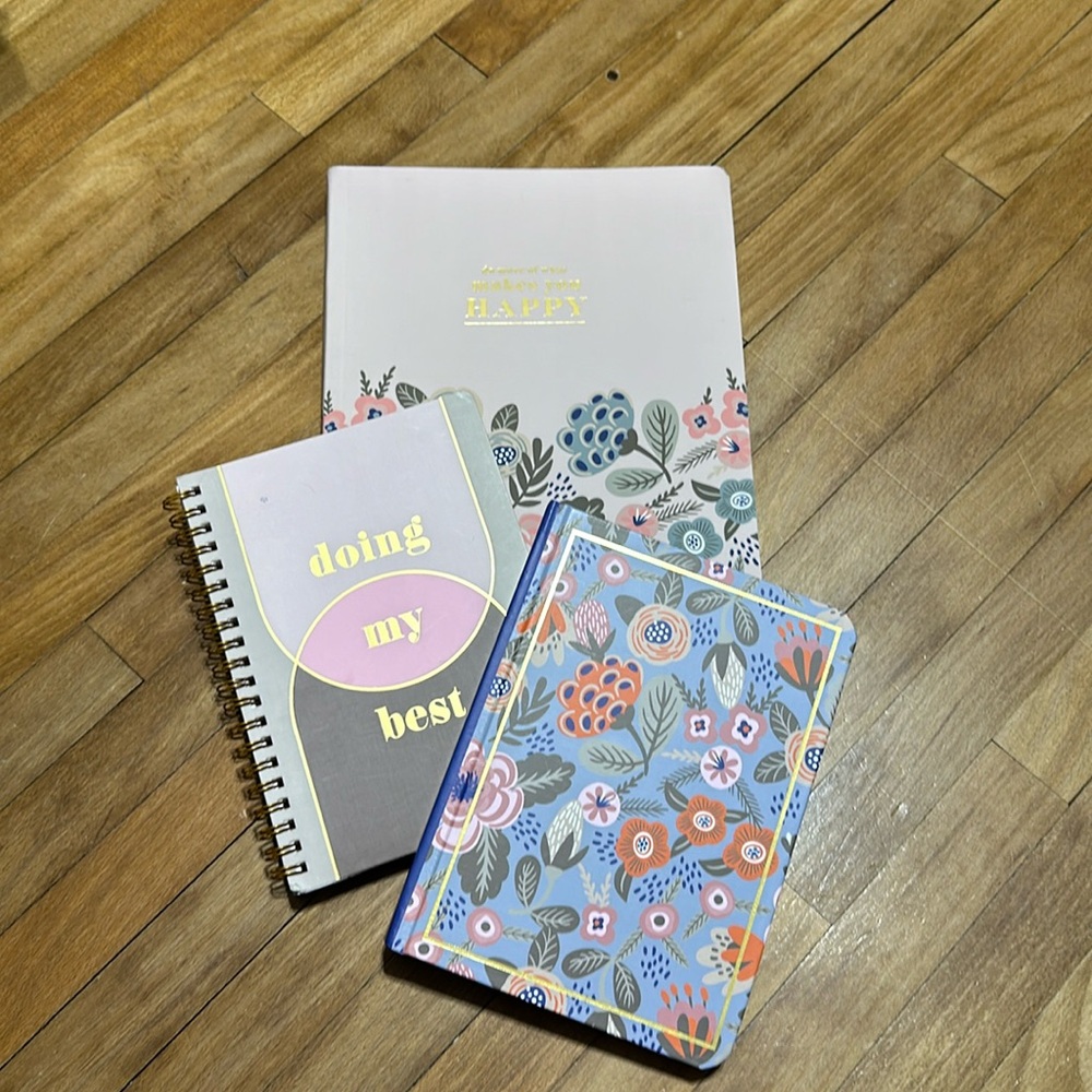 NWOT NOTEBOOK SET